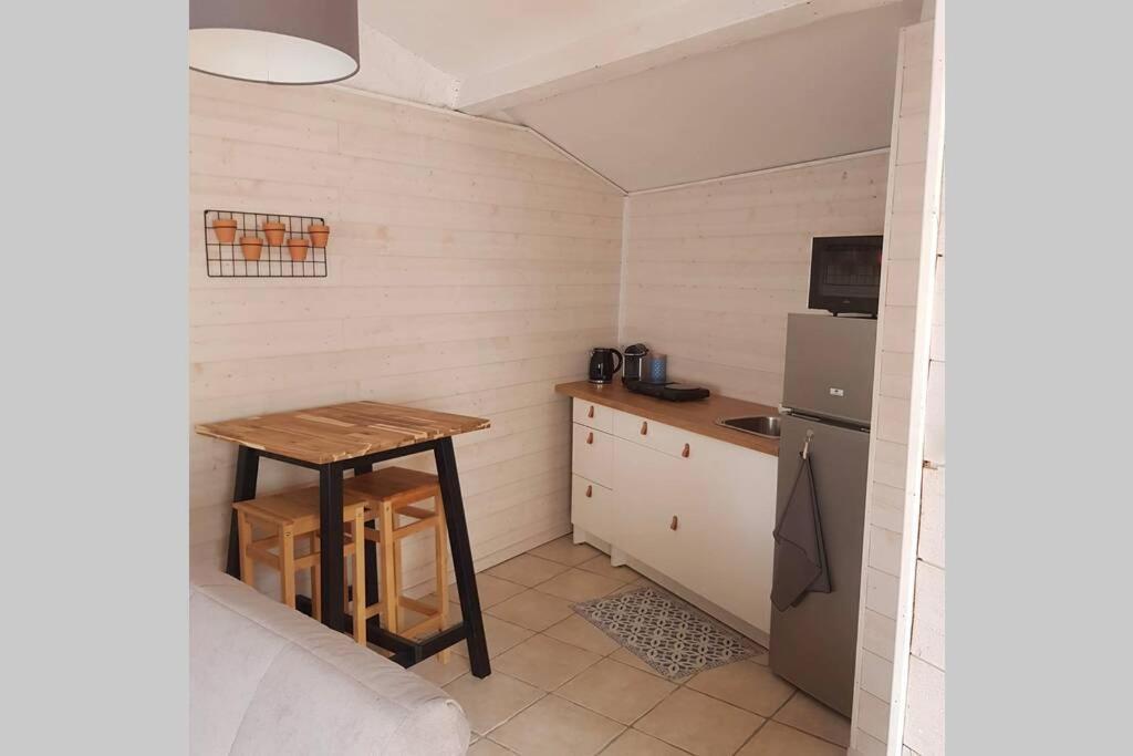 Maisonnette En Pierre Independante De 20 M2 Saint-Cirgues-sur-Couze Exteriör bild