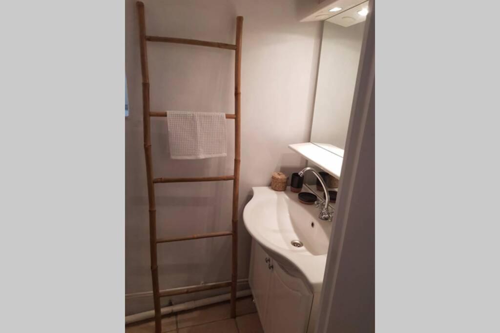 Maisonnette En Pierre Independante De 20 M2 Saint-Cirgues-sur-Couze Exteriör bild